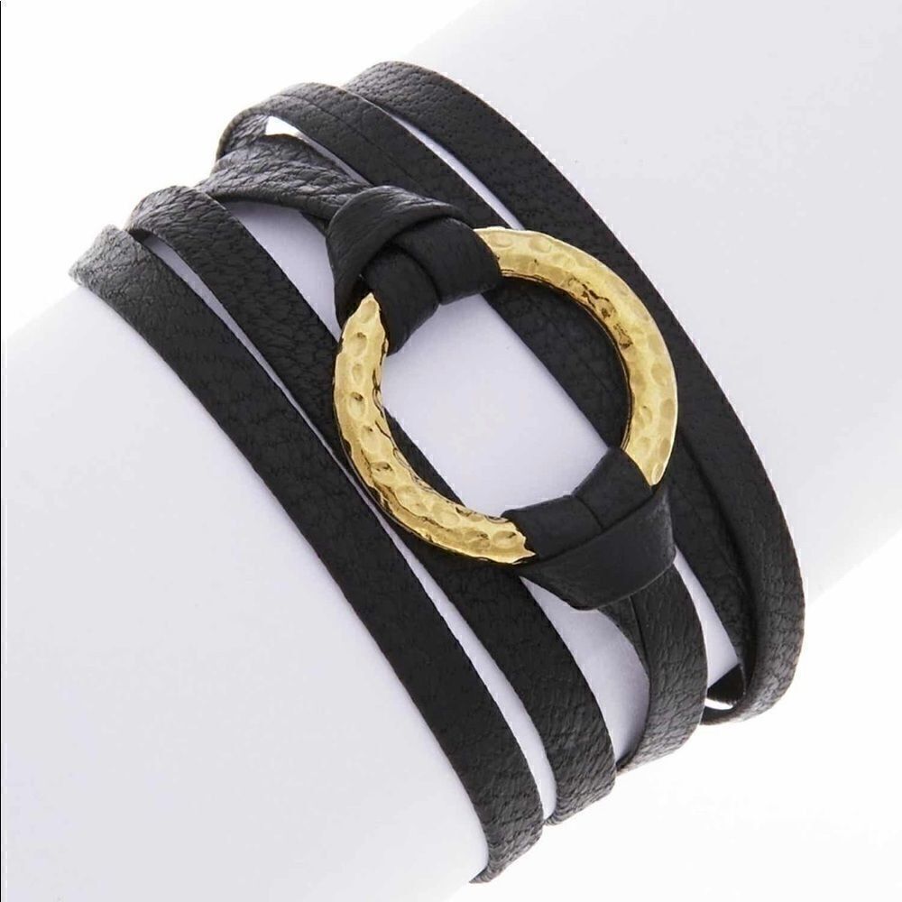 𝅺nwot Leila hammered ring leather wrap bracelet